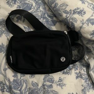 LULULEMON BELT BAG